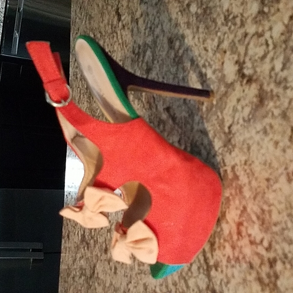 Divas Lounge Multi Colored Stilettos - Picture 2 of 4